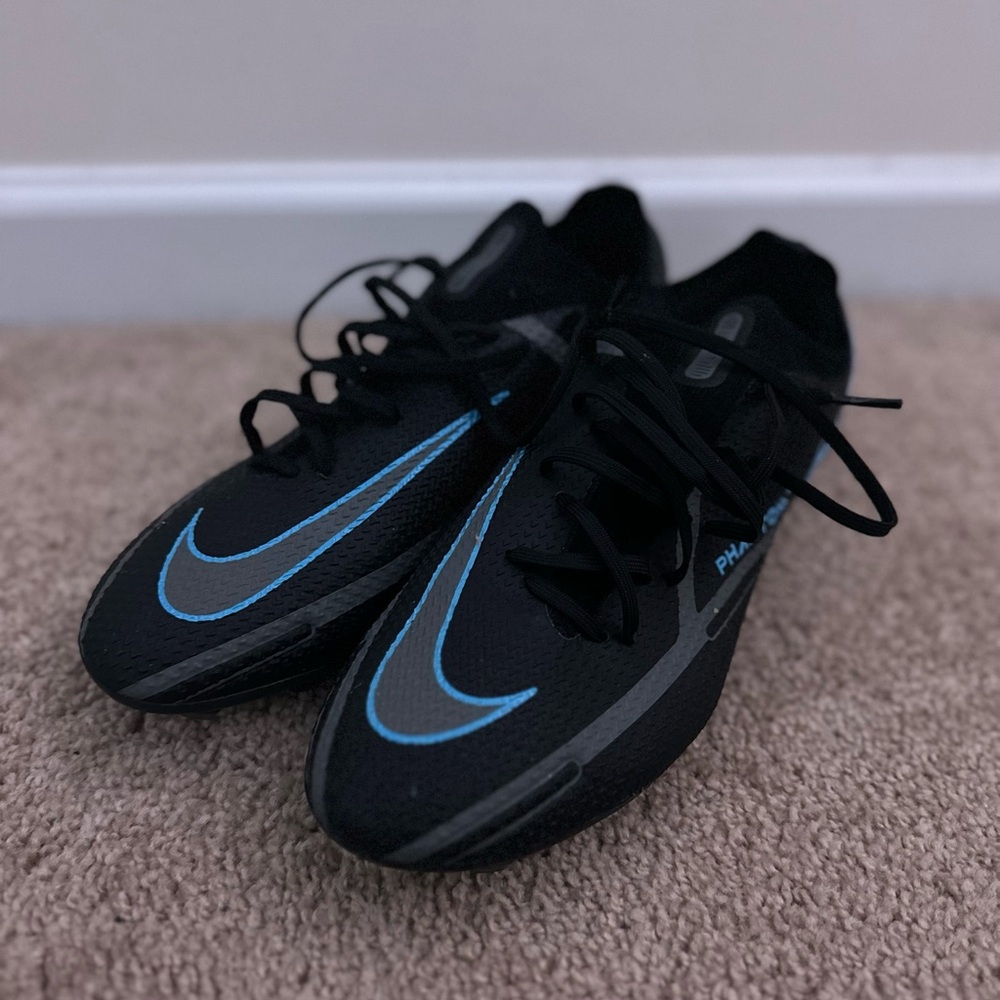 Black and Blue Nike Phantom Gt2 Elite